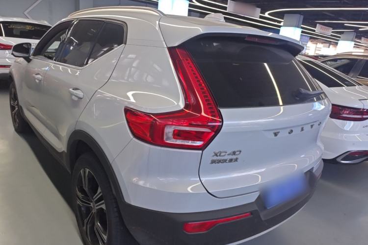 Used Volvo XC40 2021 T4 Four-Wheel Drive Smart Luxury Edition Rear Left 45 Deg