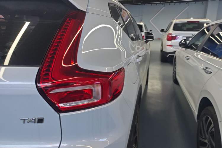 Used Volvo XC40 2021 T4 Four-Wheel Drive Smart Luxury Edition Right Rear Taillight