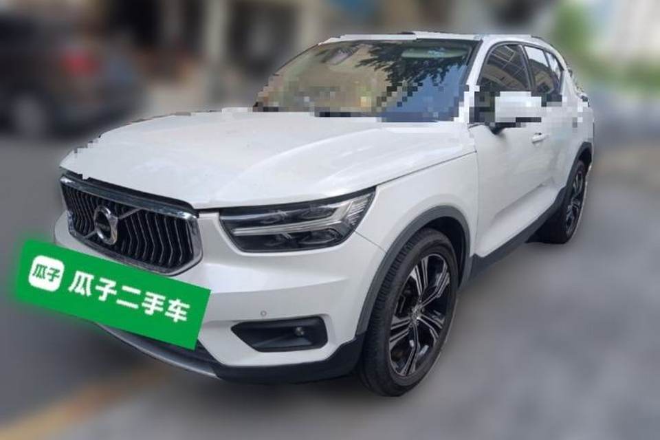 Volvo XC40 2021