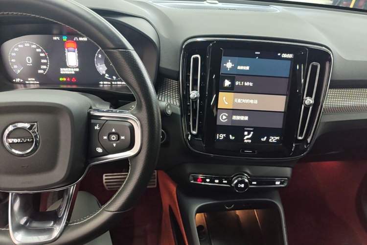 Used Volvo XC40 2021 T4 Four-Wheel Drive Zhiya Sport Edition Audio And AC Panel