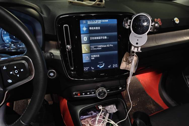 Used Volvo XC40 2021 T4 Four-Wheel Drive Smart Luxury Edition Audio And AC Panel