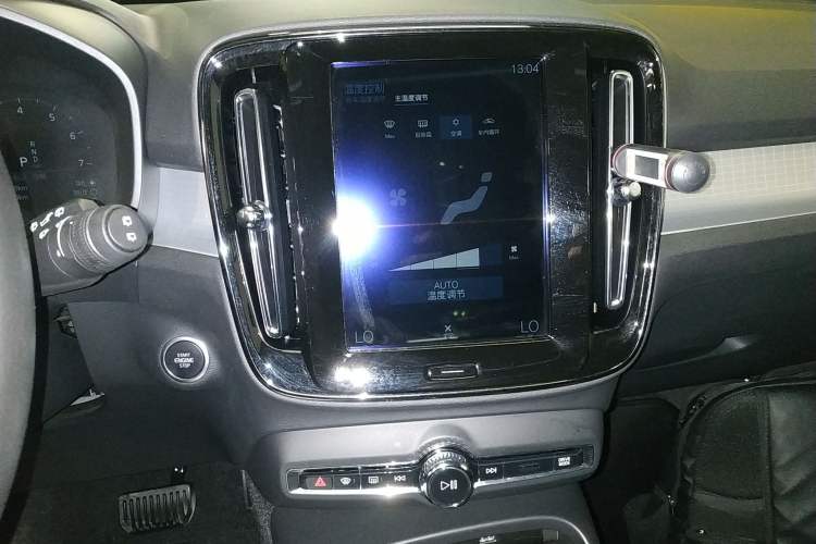 Used Volvo XC40 2021 T3 Smart & Stylish Edition Audio And AC Panel
