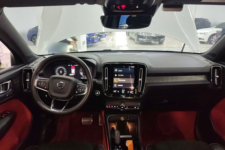 Used Volvo XC40 2021 T4 Four-Wheel Drive Zhiya Sport Edition Center Console