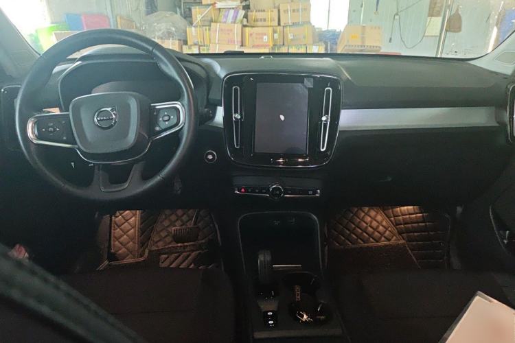 Used Volvo XC40 2021 T3 Smart & Stylish Edition Center Console