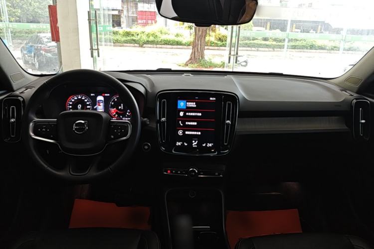 Used Volvo XC40 2021 T4 Four-Wheel Drive Smart Luxury Edition Center Console