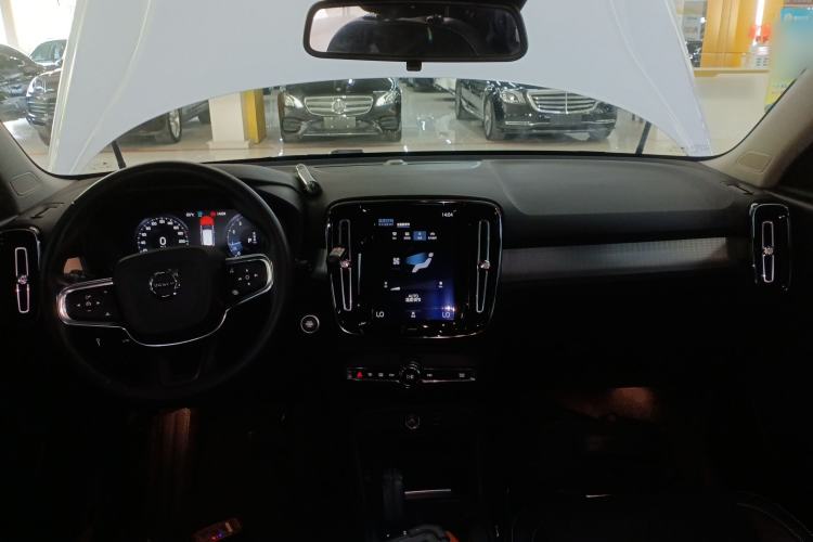 Used Volvo XC40 2021 T3 Smart & Stylish Edition Center Console