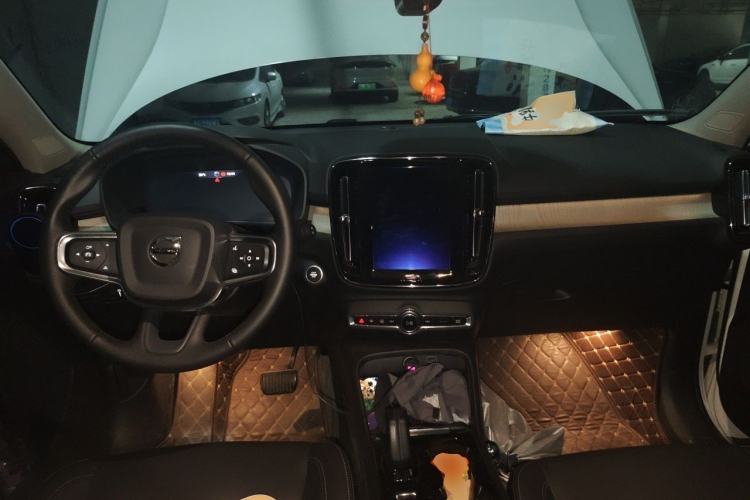 Used Volvo XC40 2021 T3 Zhiyuan Luxury Edition Center Console