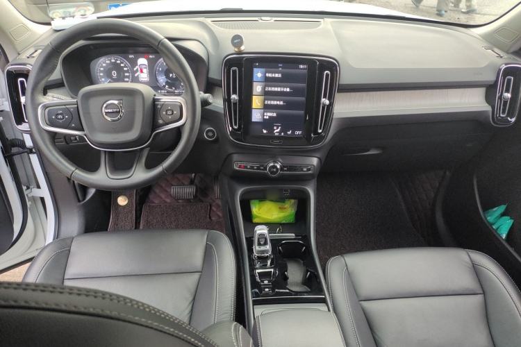 Used Volvo XC40 2021 T4 Four-Wheel Drive Smart Luxury Edition Center Console