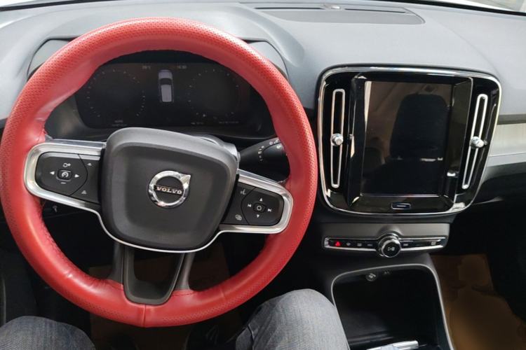 Used Volvo XC40 2021 T4 Four-Wheel Drive Smart Luxury Edition Center Console