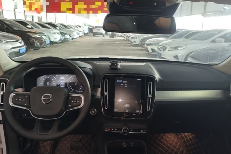Used Volvo XC40 2021 T3 Smart & Stylish Edition Center Console