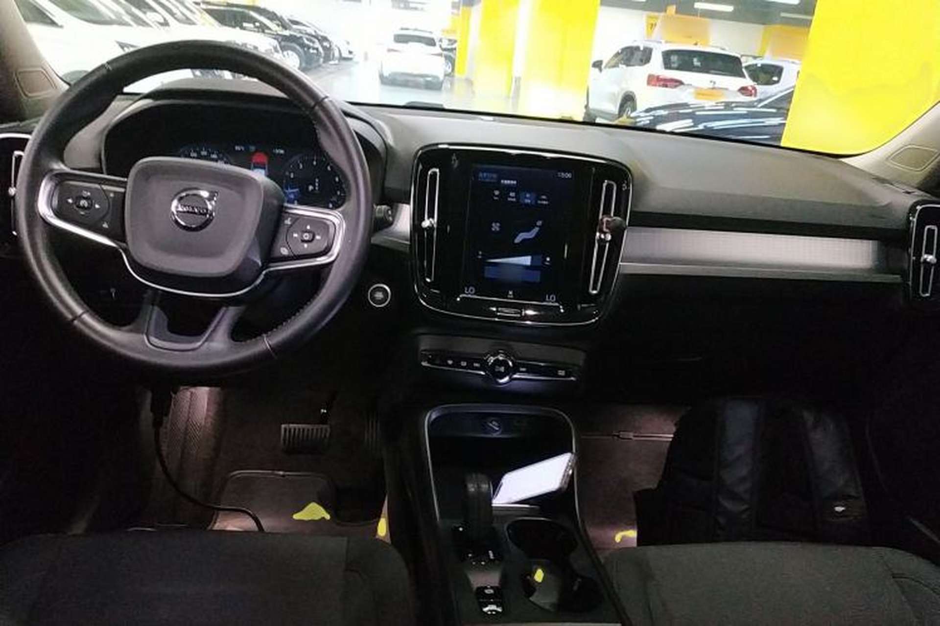 Used Volvo XC40 2021 T3 Smart & Stylish Edition Center Console