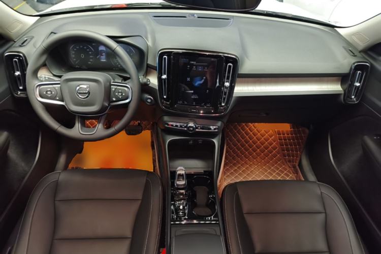 Used Volvo XC40 2021 T4 Four-Wheel Drive Smart Luxury Edition Center Console