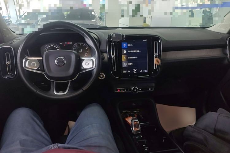 Used Volvo XC40 2021 T4 Four-Wheel Drive Smart Luxury Edition Center Console