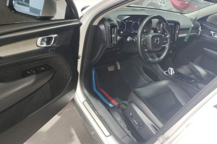 Used Volvo XC40 2021 T4 Four-Wheel Drive Smart Luxury Edition Driver Seat