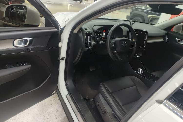 Used Volvo XC40 2021 T4 Four-Wheel Drive Smart Luxury Edition Driver Seat