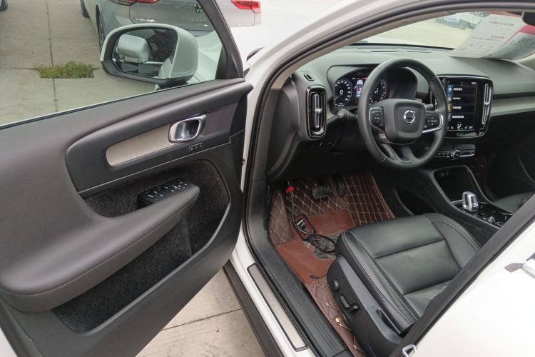 Used Volvo XC40 2021 T4 Four-Wheel Drive Smart Luxury Edition Driver Seat