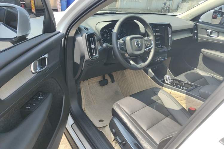 Used Volvo XC40 2021 T4 Four-Wheel Drive Smart Luxury Edition Driver Seat