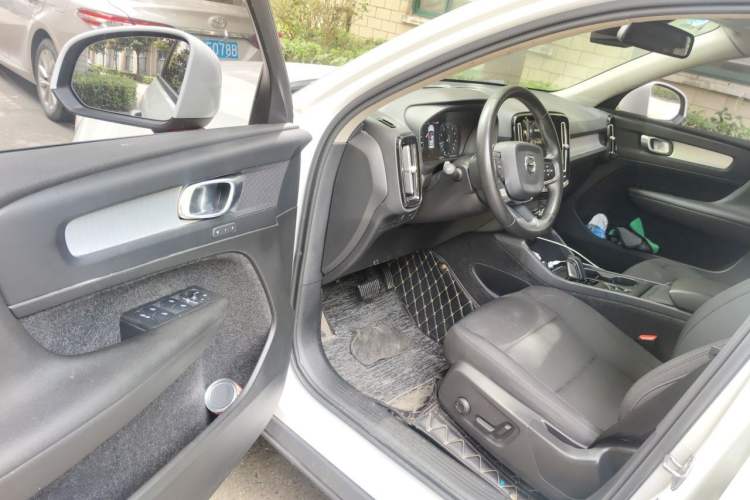 Used Volvo XC40 2021 T3 Smart & Stylish Edition Driver Seat