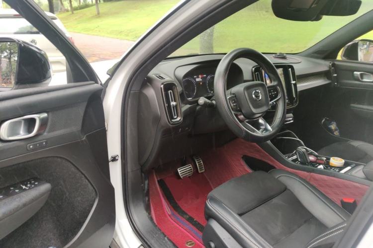 Used Volvo XC40 2021 T4 Four-Wheel Drive Smart & Sporty Edition Driver Seat