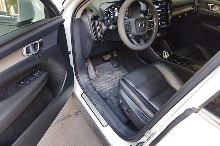 Used Volvo XC40 2021 T4 Four-Wheel Drive Smart Luxury Edition Driver Seat