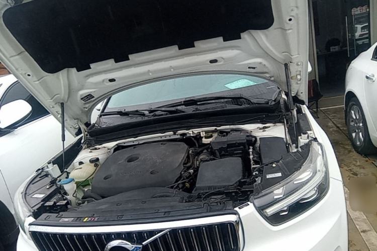 Used Volvo XC40 2021 T4 Four-Wheel Drive Smart Luxury Edition Engine Bay