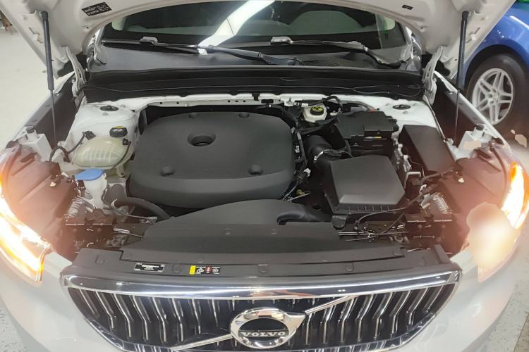 Used Volvo XC40 2021 T4 Four-Wheel Drive Smart Luxury Edition Engine Bay