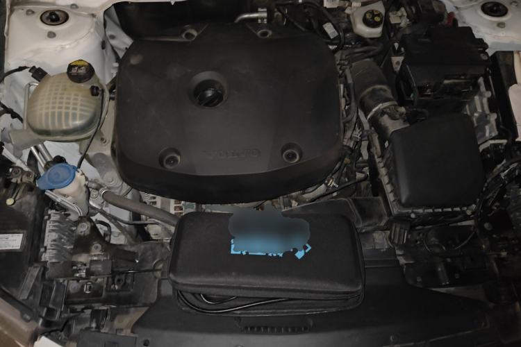 Used Volvo XC40 2021 T4 Four-Wheel Drive Smart Luxury Edition Engine Bay