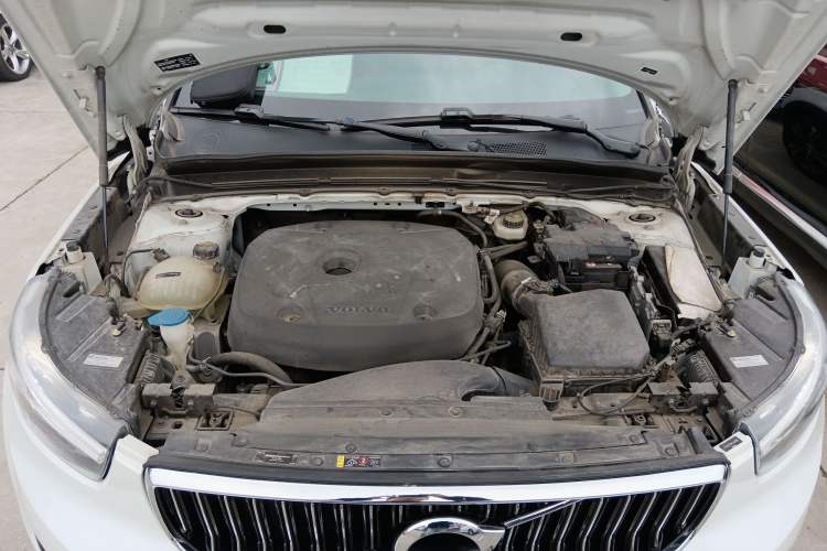 Used Volvo XC40 2021 T4 Four-Wheel Drive Smart Luxury Edition Engine Bay