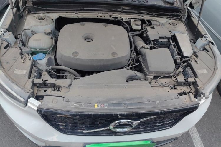 Used Volvo XC40 2021 T4 Four-Wheel Drive Zhiya Sport Edition Engine Bay