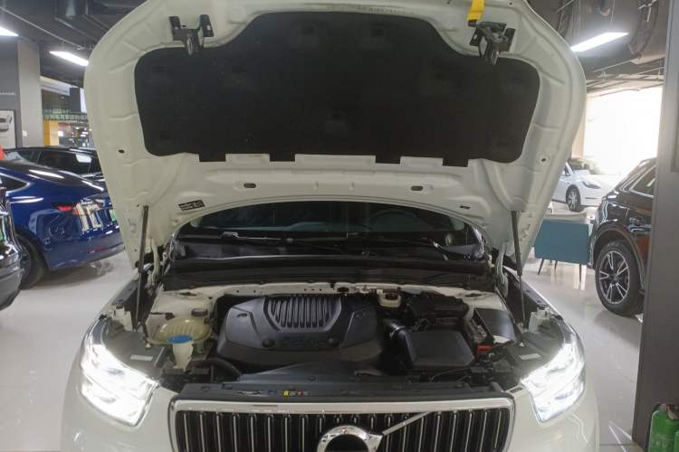 Used Volvo XC40 2021 T3 Smart & Stylish Edition Engine Bay