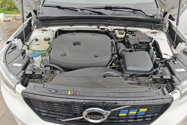 Used Volvo XC40 2021 T4 Four-Wheel Drive Smart & Sporty Edition Engine Bay