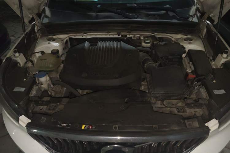 Used Volvo XC40 2021 T3 Zhiyuan Luxury Edition Engine Bay