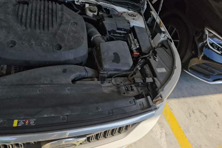 Used Volvo XC40 2021 T3 Smart & Stylish Edition Engine Bay Left
