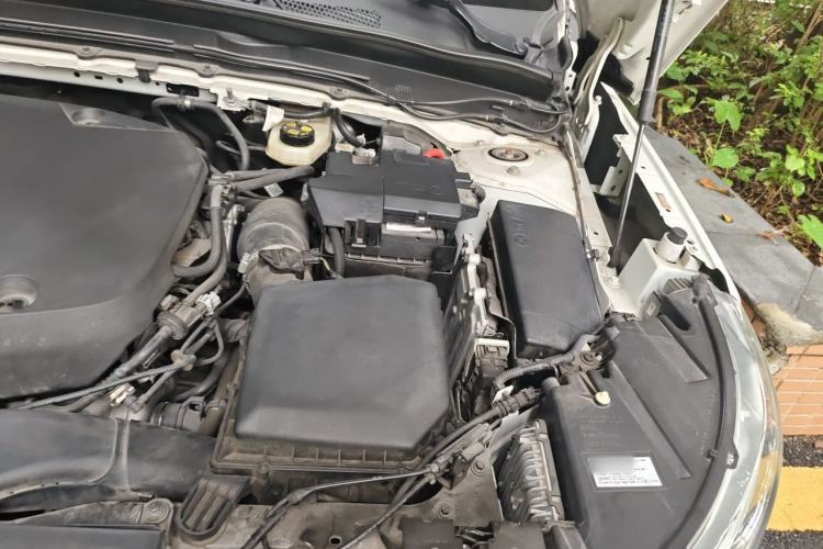 Used Volvo XC40 2021 T4 Four-Wheel Drive Smart Luxury Edition Engine Bay Left