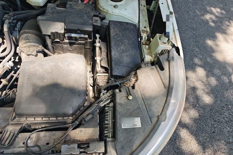 Used Volvo XC40 2021 T4 4x4 SmartDrive Fashion Edition Engine Bay Left