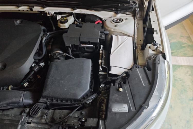 Used Volvo XC40 2021 T4 Four-Wheel Drive Smart & Sporty Edition Engine Bay Left
