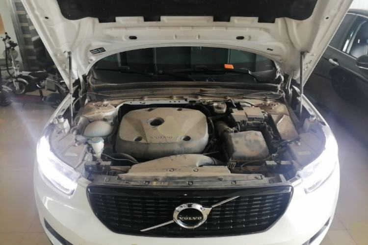 Used Volvo XC40 2021 T4 Four-Wheel Drive Smart & Sporty Edition Engine Bay
