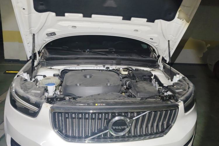 Used Volvo XC40 2021 T4 Four-Wheel Drive Smart Luxury Edition Engine Bay