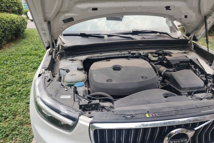 Used Volvo XC40 2021 T4 Four-Wheel Drive Smart Luxury Edition Engine Bay Right