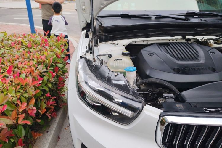 Used Volvo XC40 2021 T3 Smart & Stylish Edition Engine Bay Right