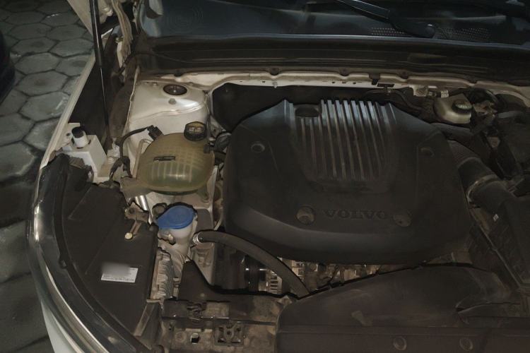 Used Volvo XC40 2021 T3 Zhiyuan Luxury Edition Engine Bay Right