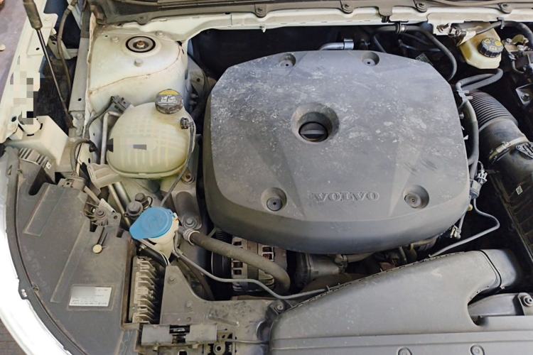 Used Volvo XC40 2021 T4 Four-Wheel Drive Smart Luxury Edition Engine Bay Right
