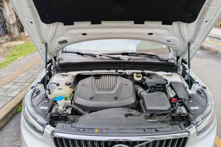 Used Volvo XC40 2021 T3 Smart & Stylish Edition Engine Bay