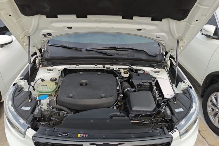 Used Volvo XC40 2021 T4 Four-Wheel Drive Smart & Sporty Edition Engine Bay