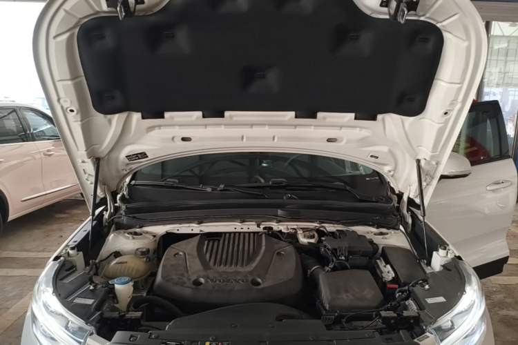 Used Volvo XC40 2021 T3 Smart & Stylish Edition Engine Bay