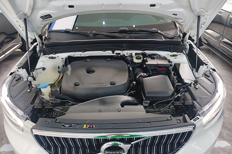 Used Volvo XC40 2021 T4 Four-Wheel Drive Smart Luxury Edition Engine Bay