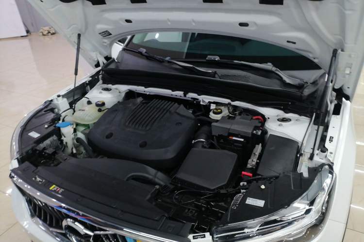 Used Volvo XC40 2021 T3 Zhiyuan Luxury Edition Engine Bay