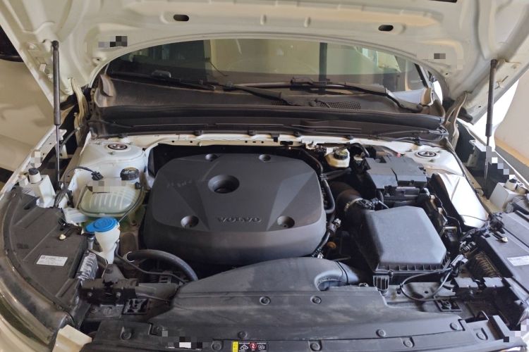 Used Volvo XC40 2021 T4 Four-Wheel Drive Smart & Sporty Edition Engine Bay