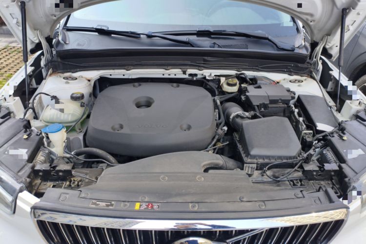 Used Volvo XC40 2021 T4 Four-Wheel Drive Smart Luxury Edition Engine Bay