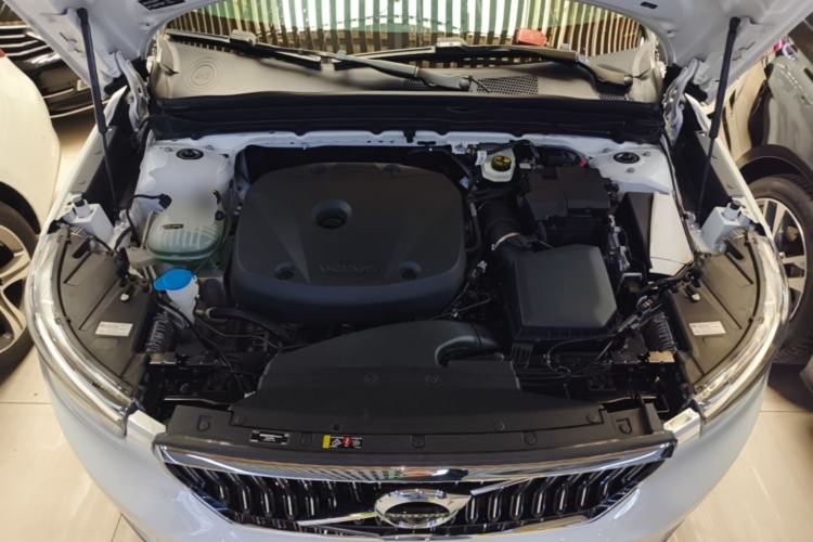 Used Volvo XC40 2021 T4 Four-Wheel Drive Smart Luxury Edition Engine Bay